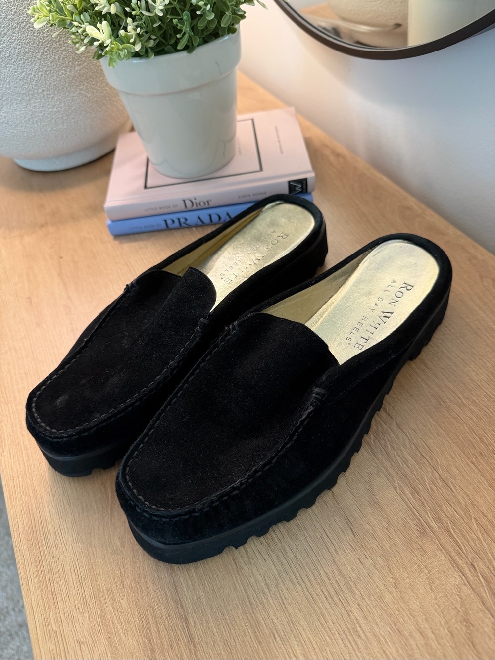 Ron White all day heels  Suede Slip-On loafer
